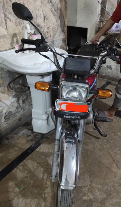 Honda CD70 Only 4month used 10/10 urgent sale