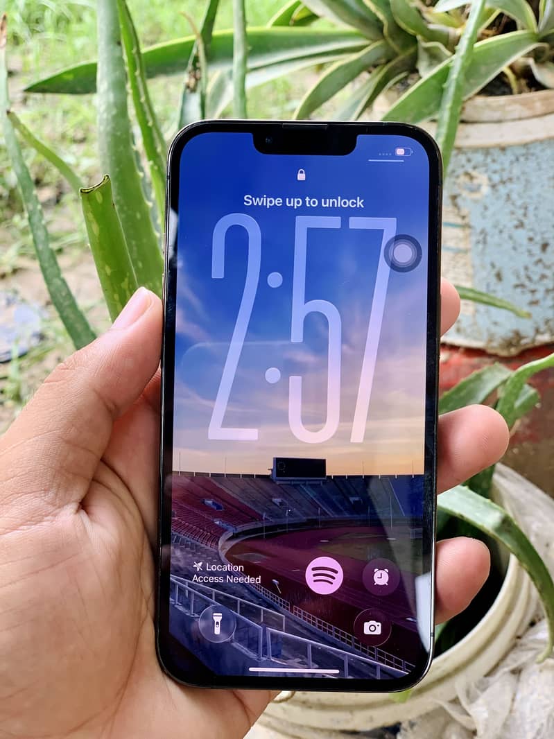 Apple iPhone 13 Pro 2