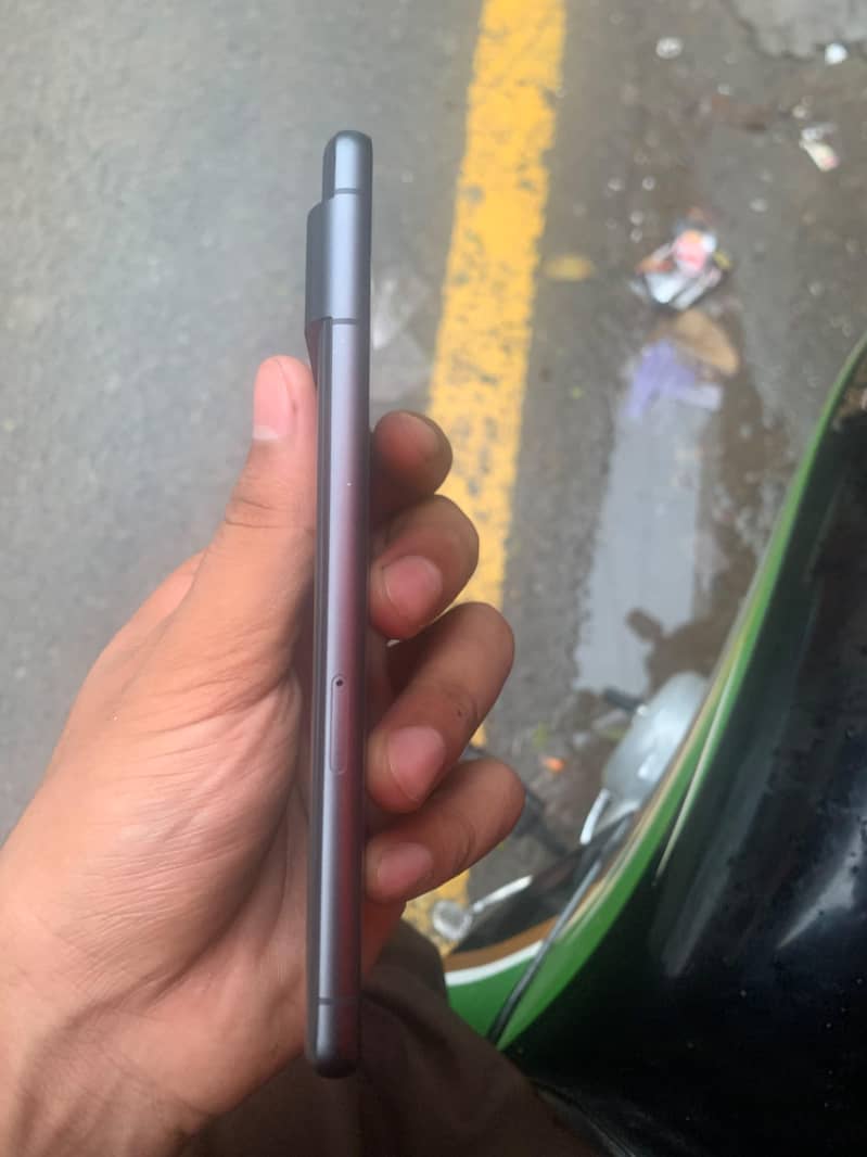 Google Pixel 7 4