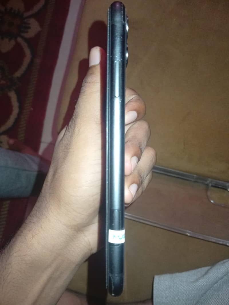 Apple iPhone 11 5