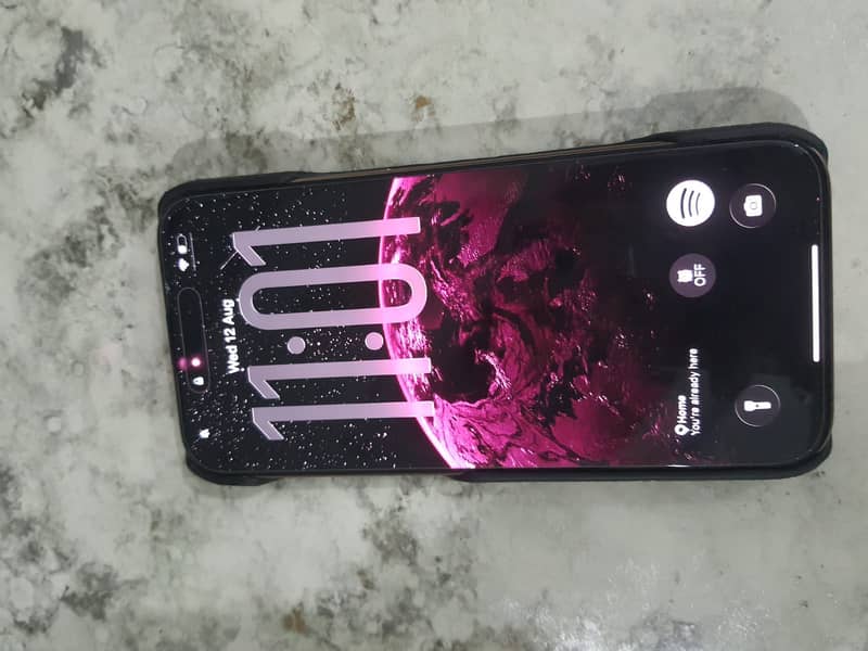 Apple iPhone 16 Pro Max 4