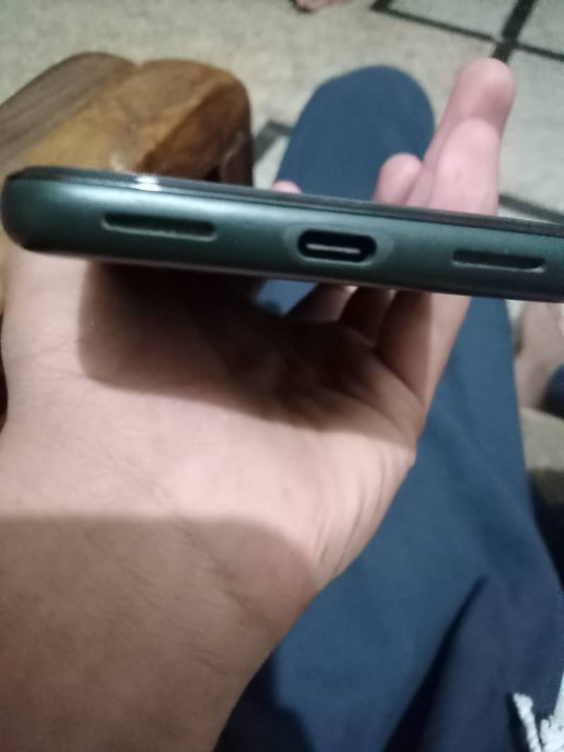Google Pixel 5a 3