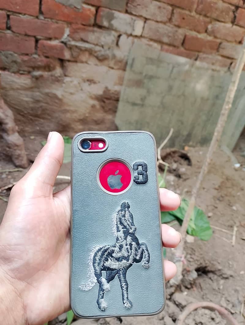 Apple iPhone 8 0