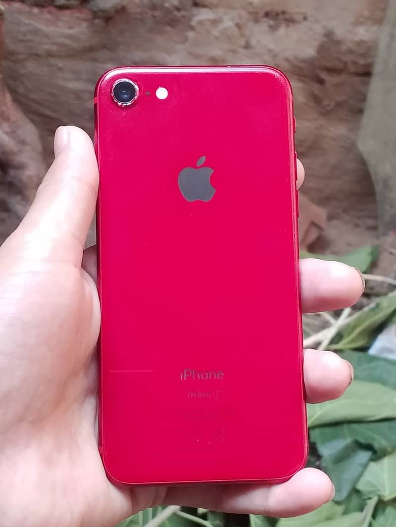 Apple iPhone 8 1