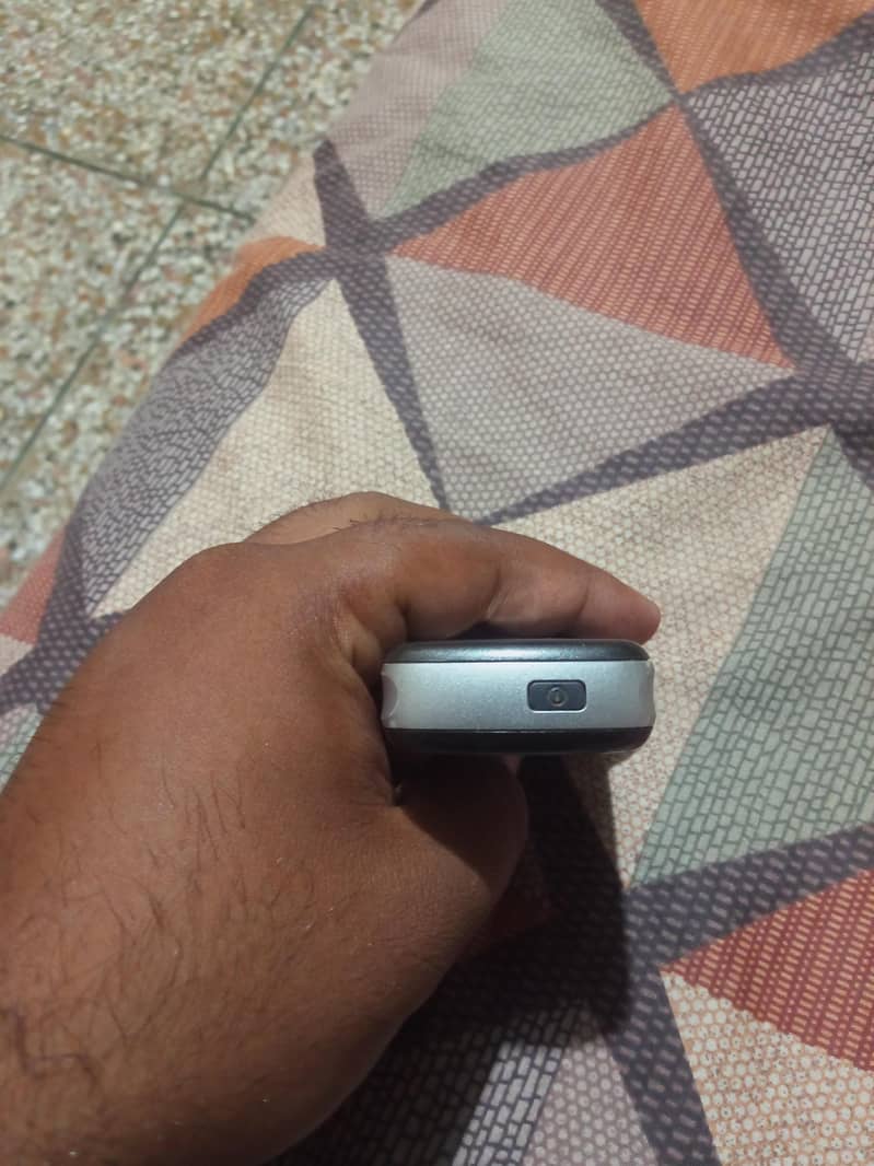 Nokia 6070 4