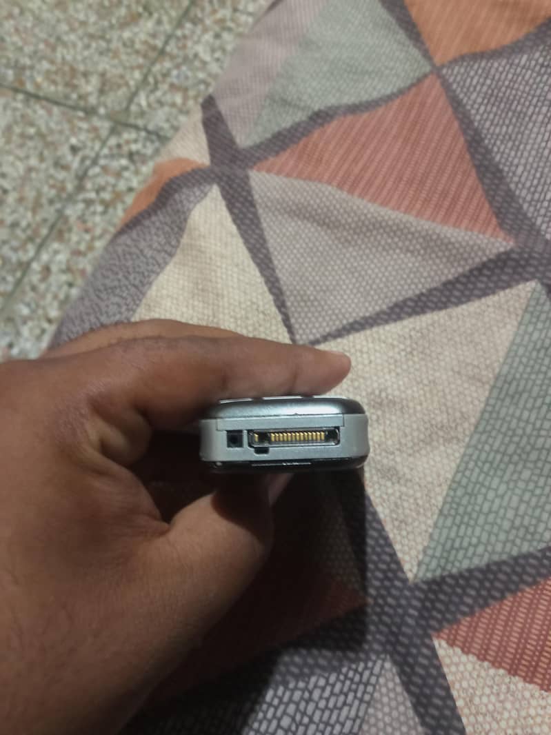 Nokia 6070 5