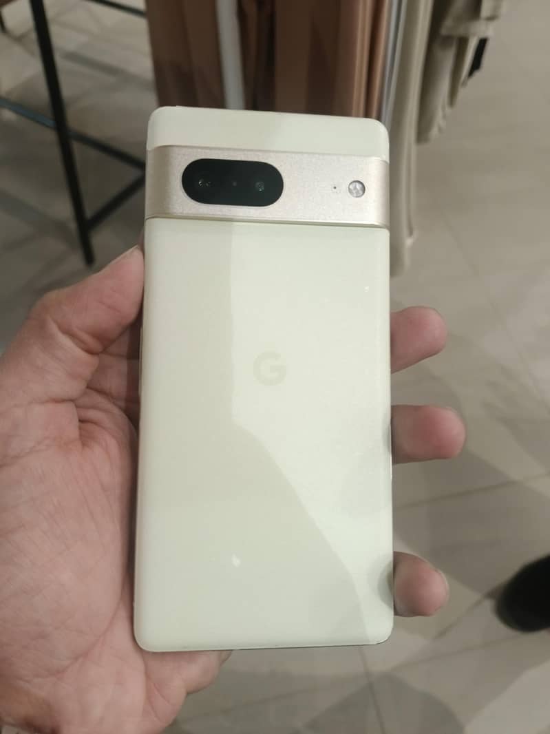 Google Pixel 7 5