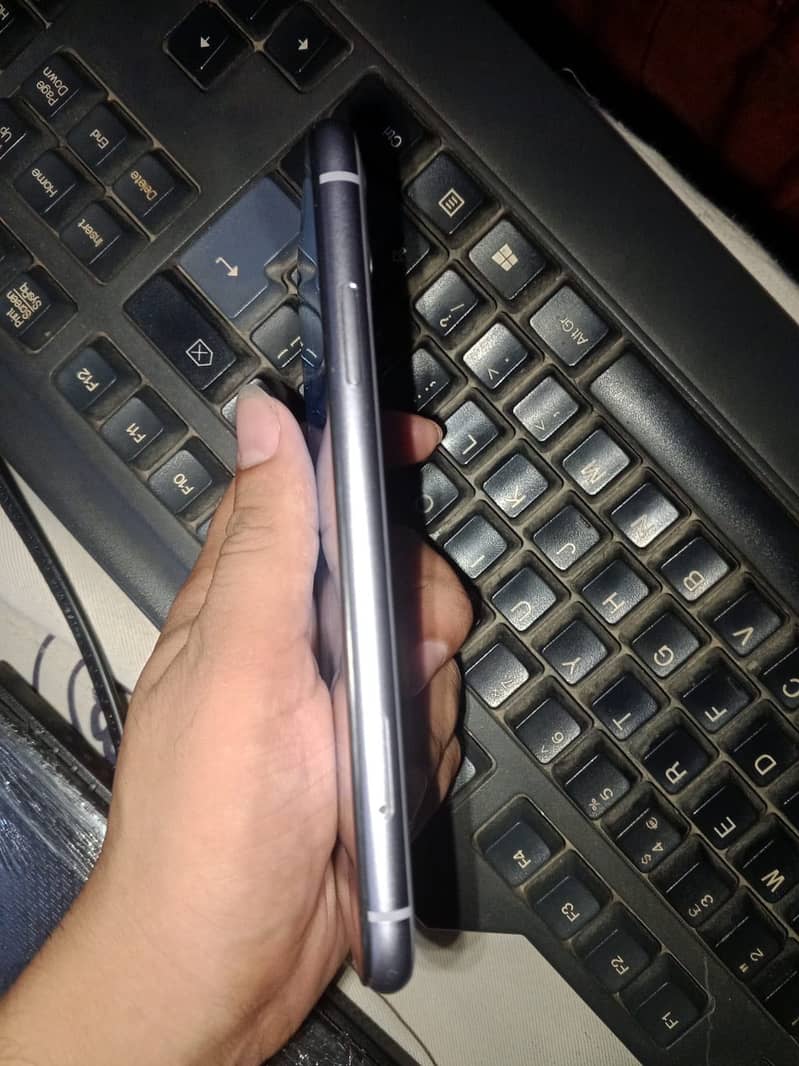 Apple iPhone 11 2