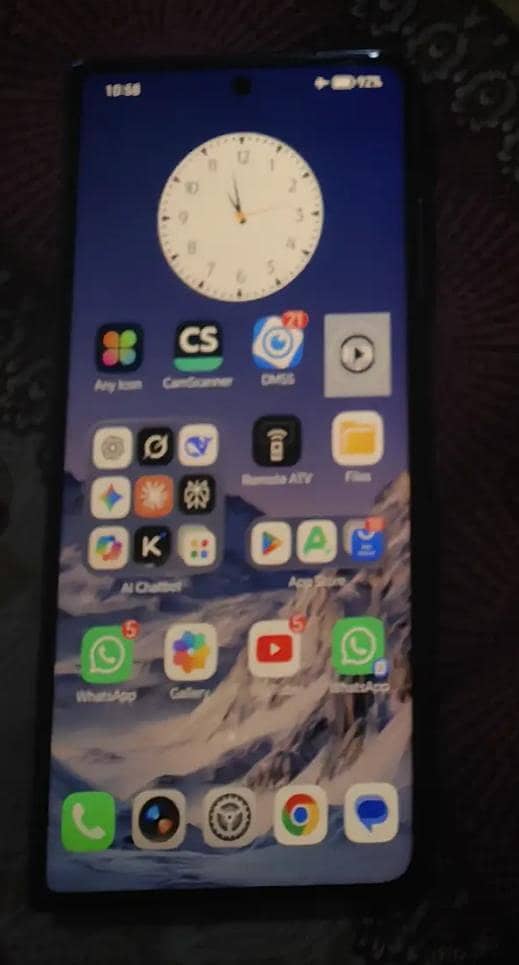 Honor Magic V2 2