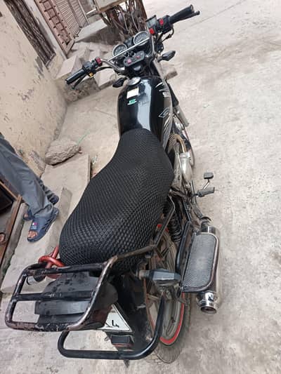 SUZUKI GSE 150