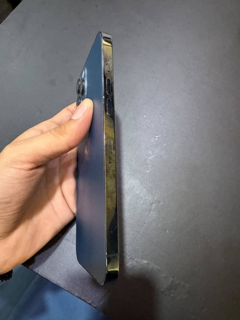 iPhone 14 Pro Max 5