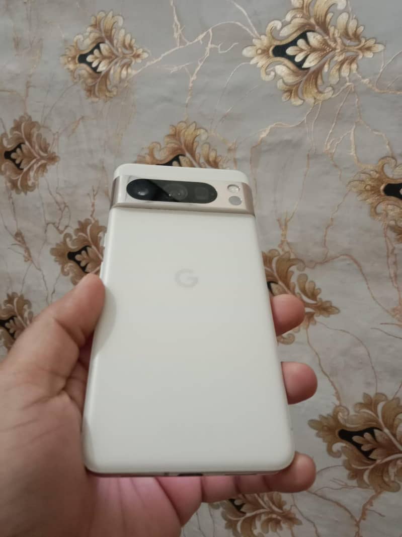 Google Pixel 8 Pro 1