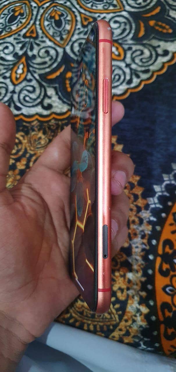 Apple iPhone 11 4