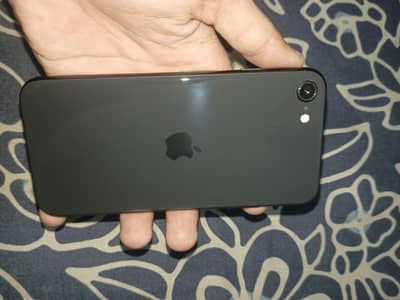 Apple iPhone SE