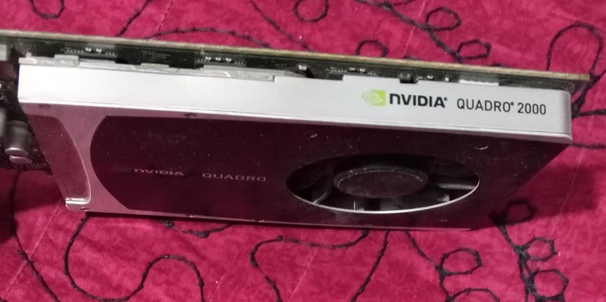QUADRO 2000 2