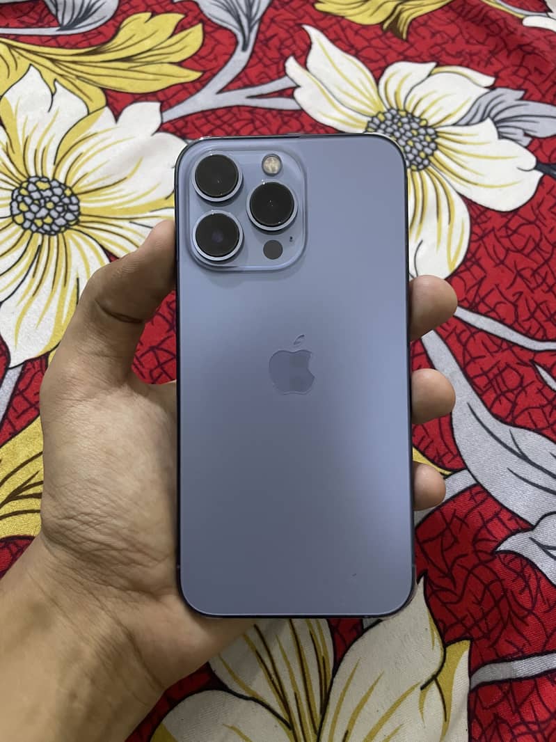 Apple iPhone 13 Pro 0