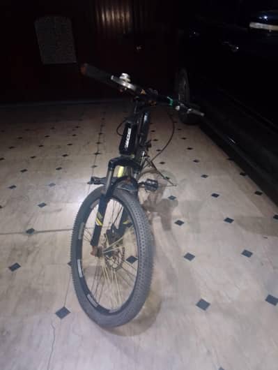 Bdf drifting cycle yellow and black colour