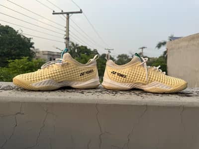 Original Yonex Fusionrev 4 (Power Cushion) Badminton, Tennis, Squash