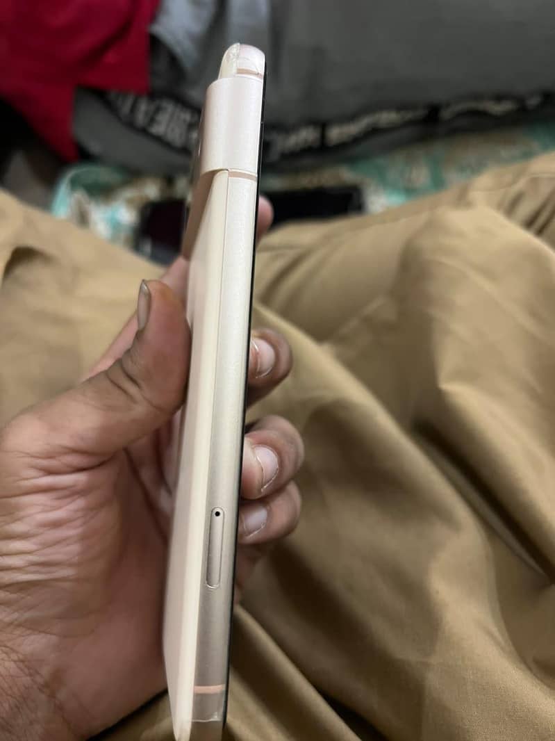 Google Pixel 8 3