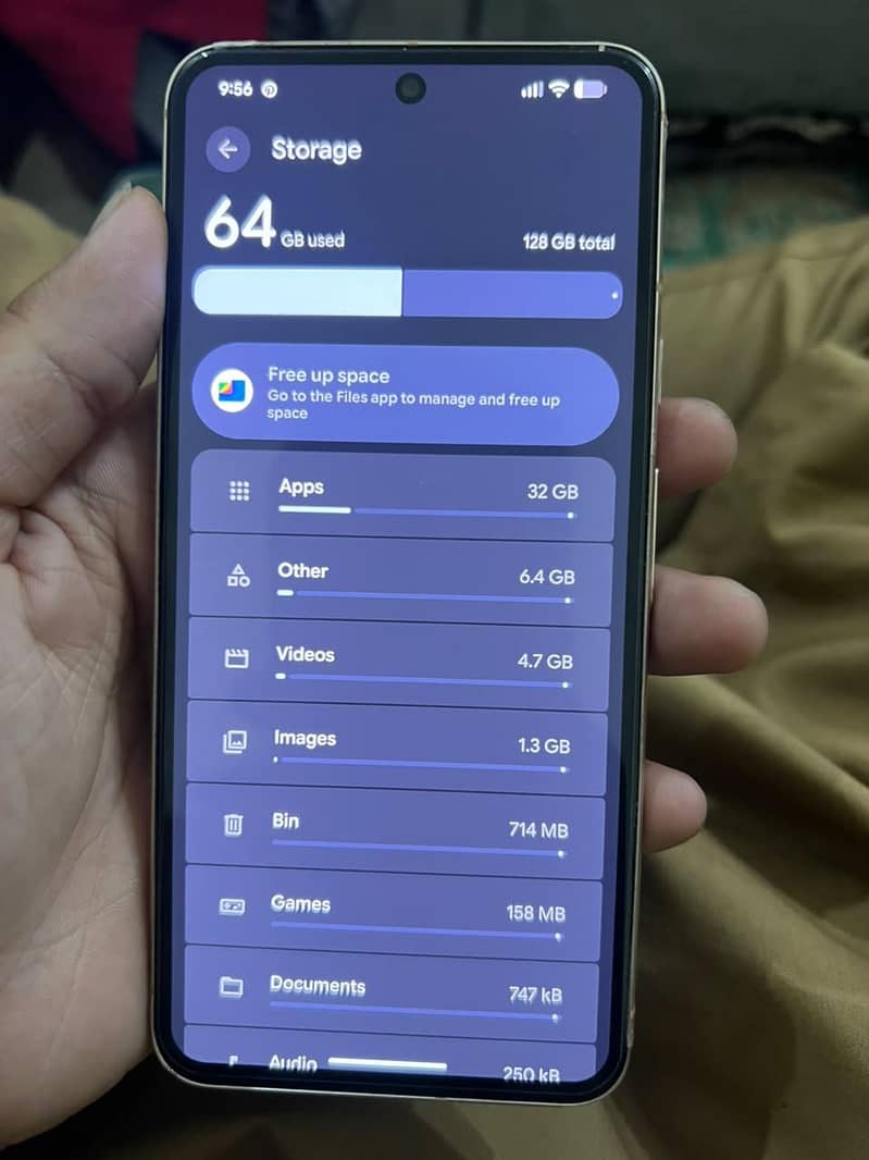 Google Pixel 8 4