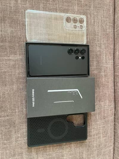 Samsung Galaxy S25 Ultra in excellent condition.  512GB Storage