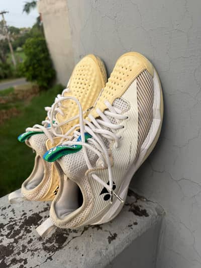 Original Yonex Shoes for Badminton and Table Tennis