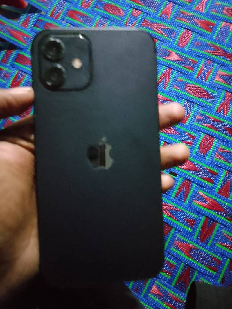 Apple iPhone 12 1