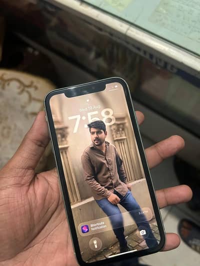 Apple iPhone 11 - Home used - Good Condition