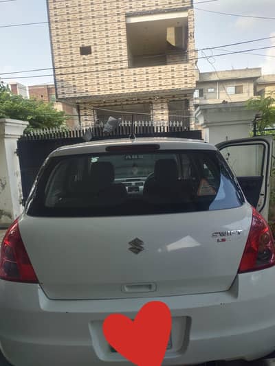 Suzuki Swift 2015