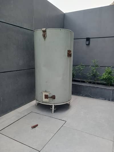 Wheat storage drum / Bharola with 6 mun capacity with FREE stand