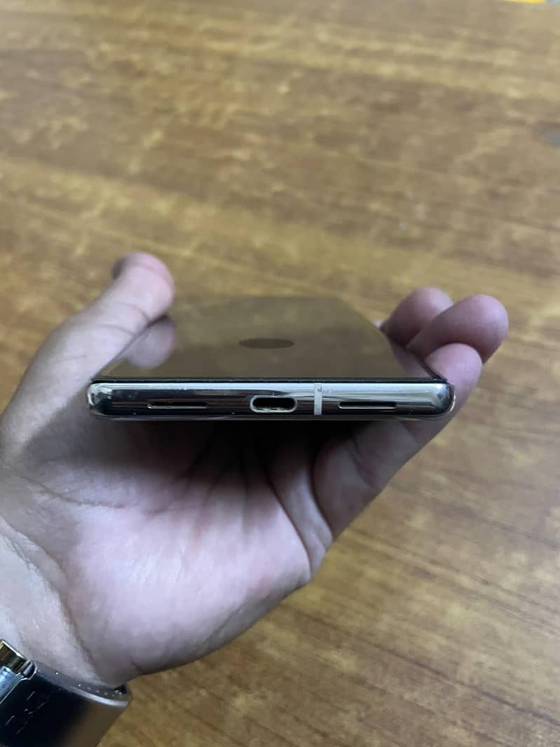 Google Pixel 7 Pro 4