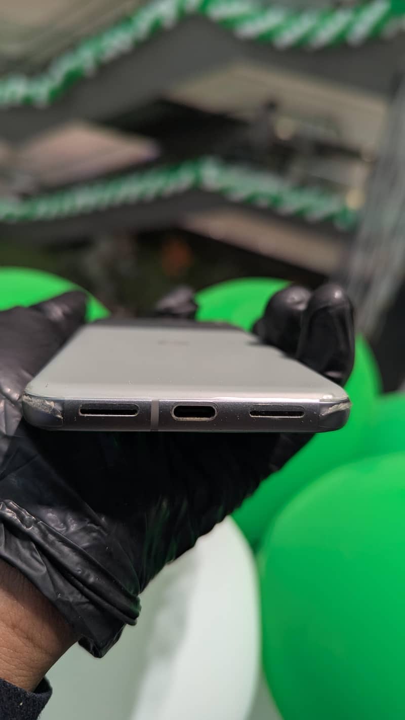 Googel pixel 8 4