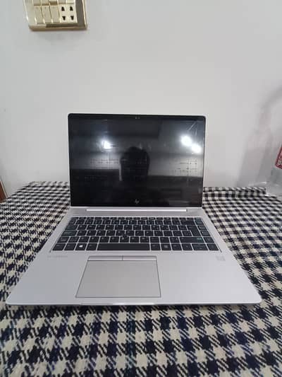 Hp elite book 840 G5 core i7 8th gen