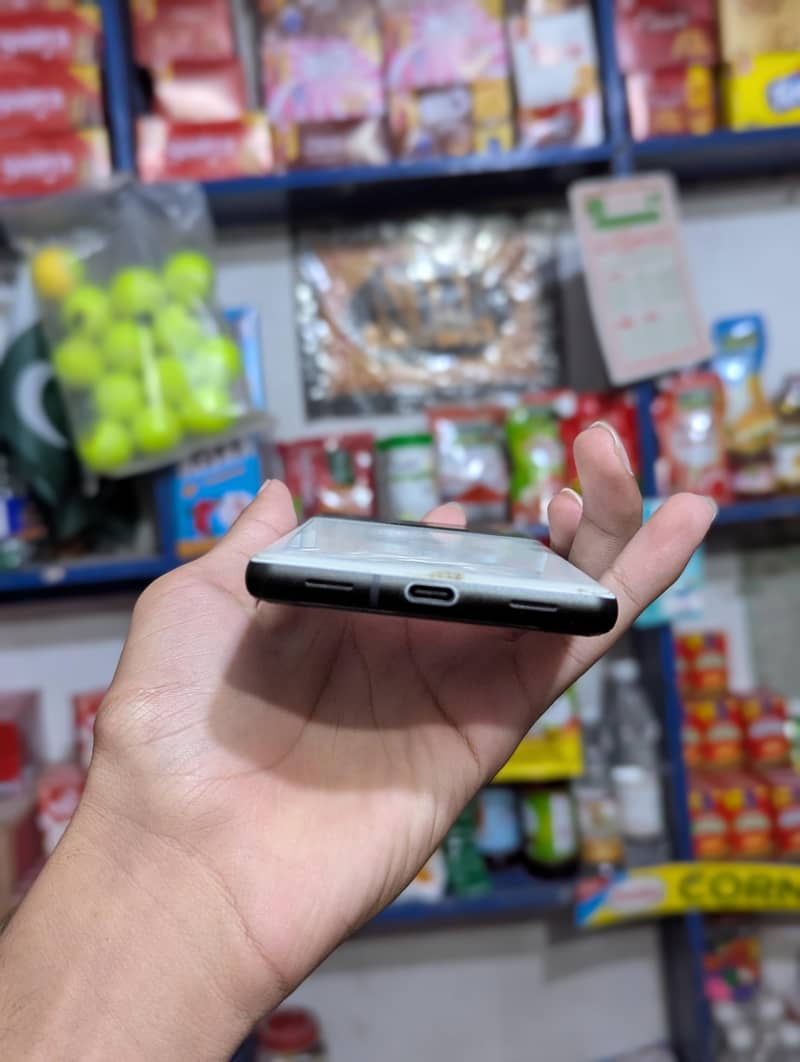 Google Pixel 6a 3