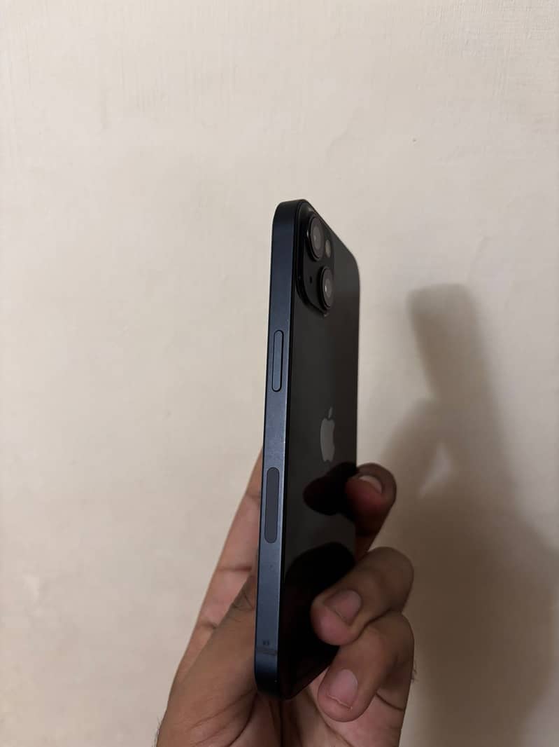 Apple iPhone 13 1
