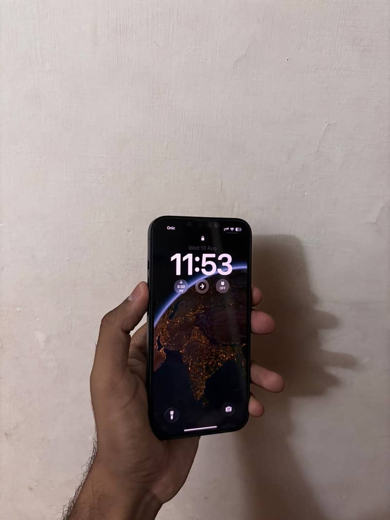 Apple iPhone 13 4