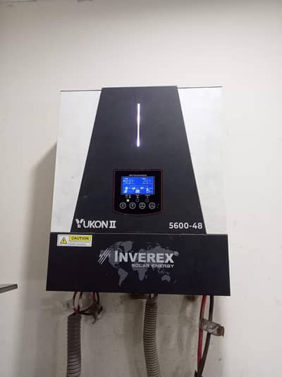 5.6kw pv 6000 with 4 battery 15 plates