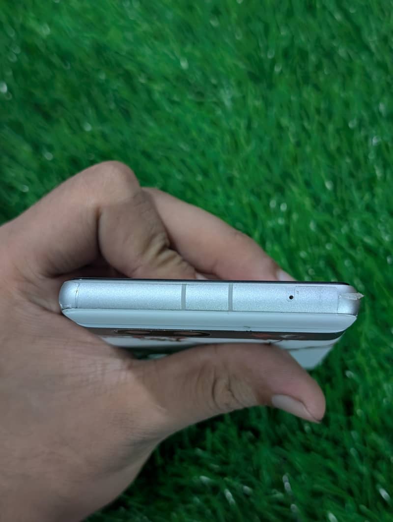 Google Pixel 7a 1