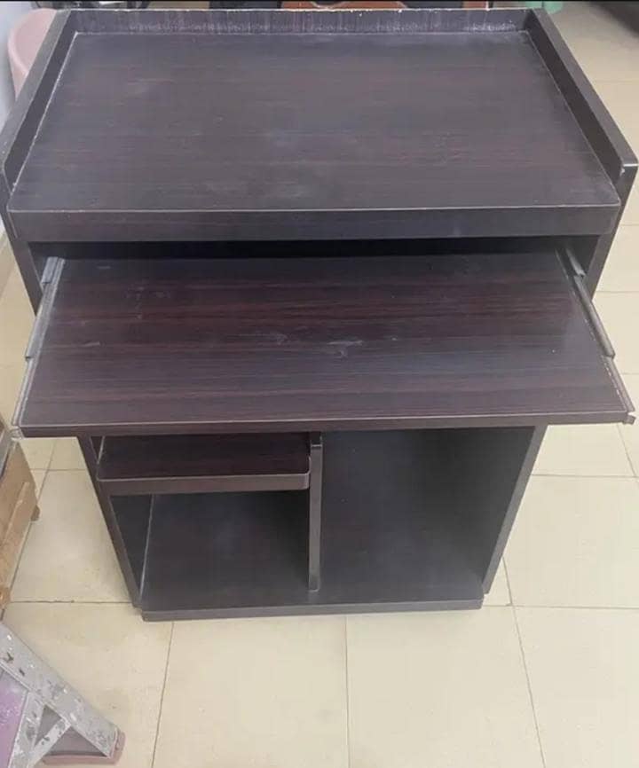 Computer table/trolly 0