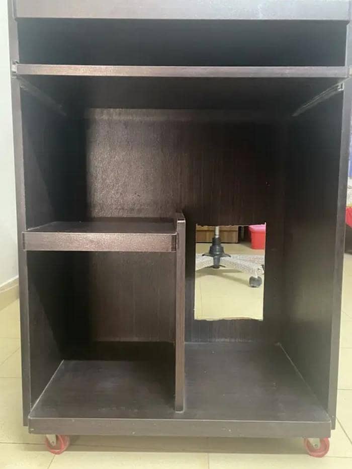 Computer table/trolly 1