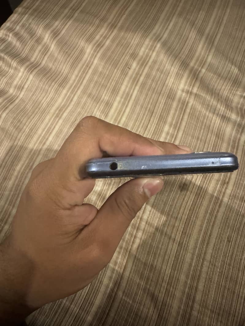Sharp Aquos Zero 5g 3