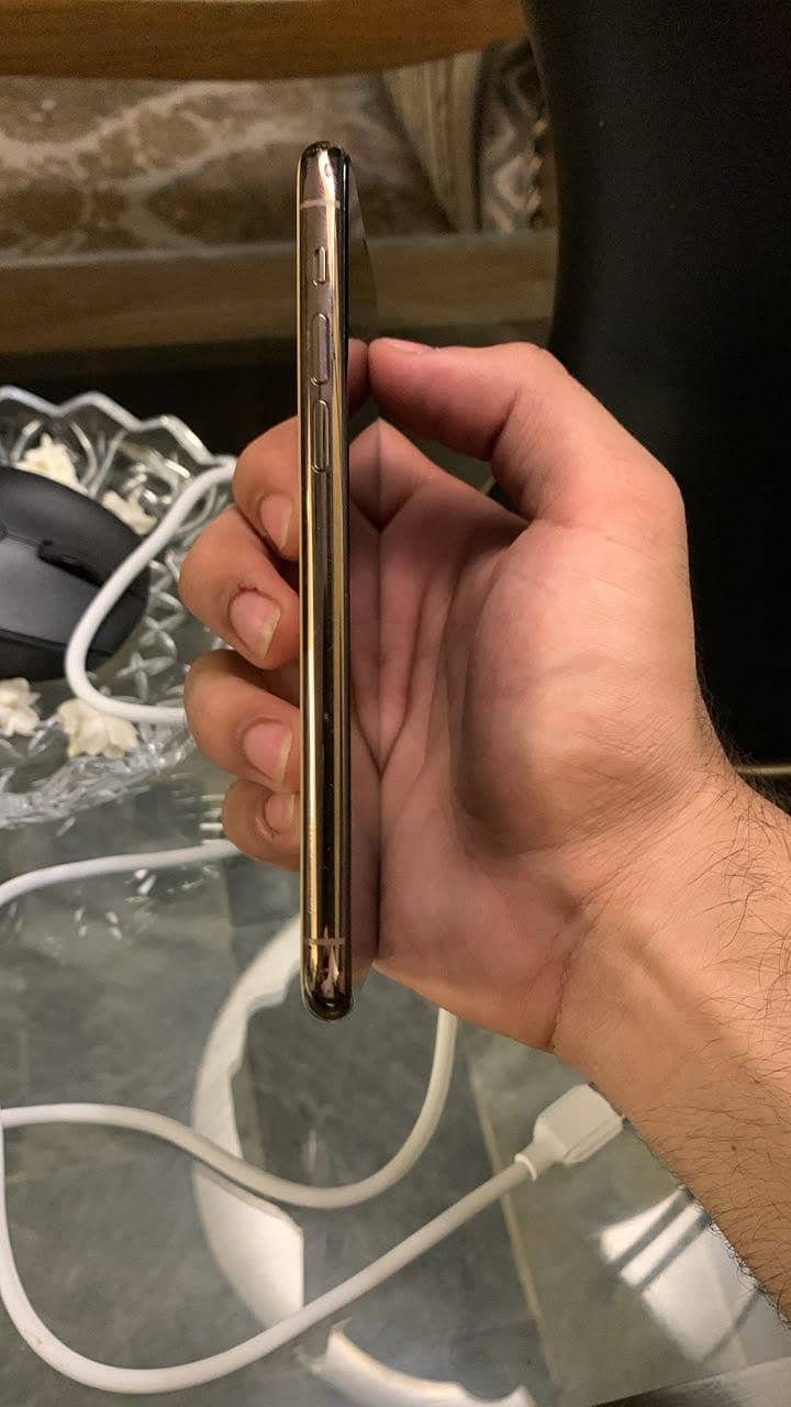 iPhone 11 Pro 3