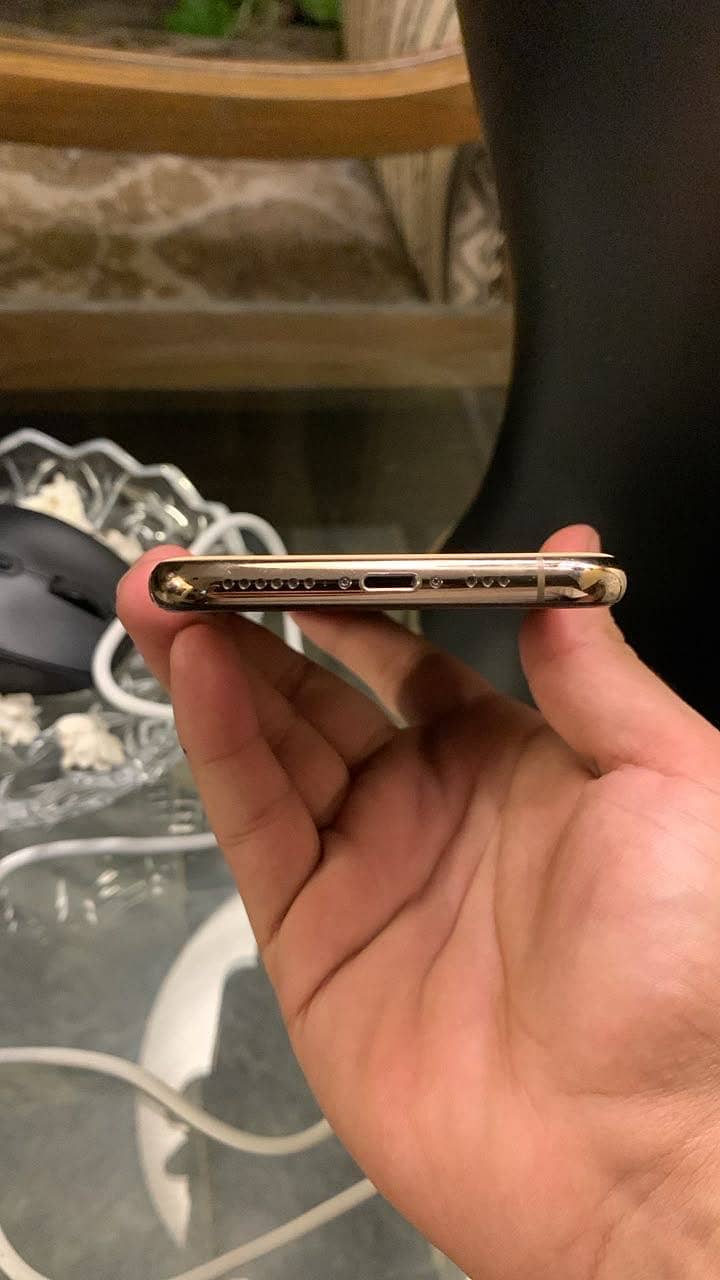 iPhone 11 Pro 5