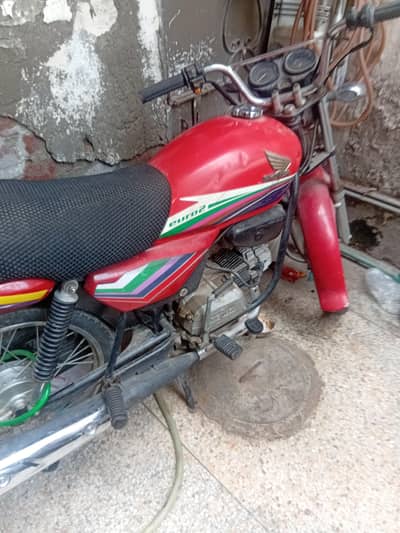 honda 100 cc familly bike