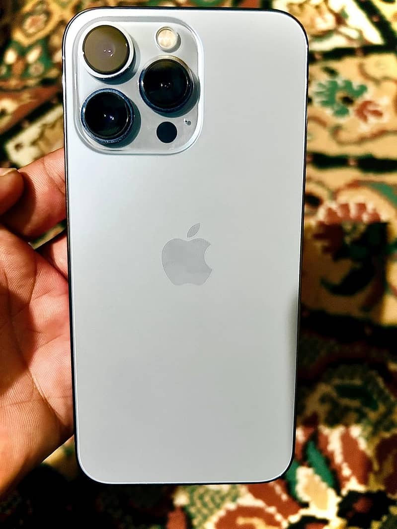 Apple iPhone 13 Pro 3