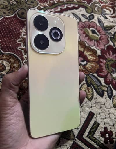 Infinix Smart 8 Pro
