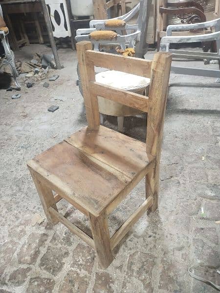 school chairs 2