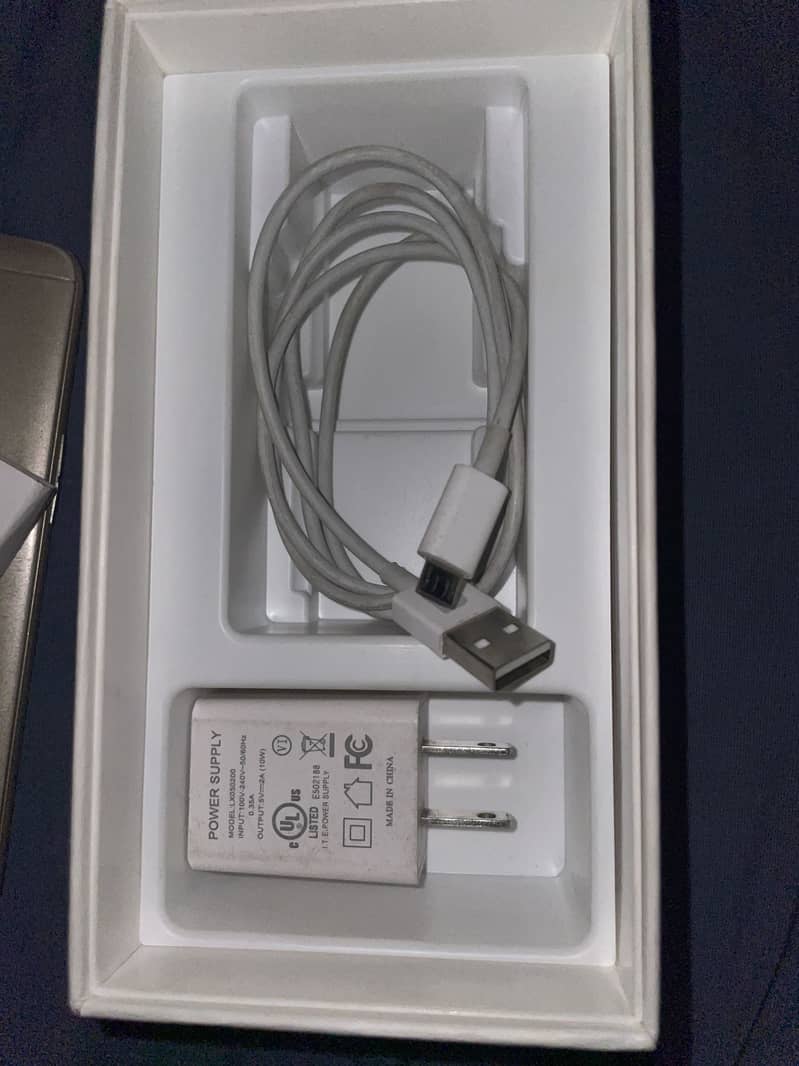 OPPO A37 1