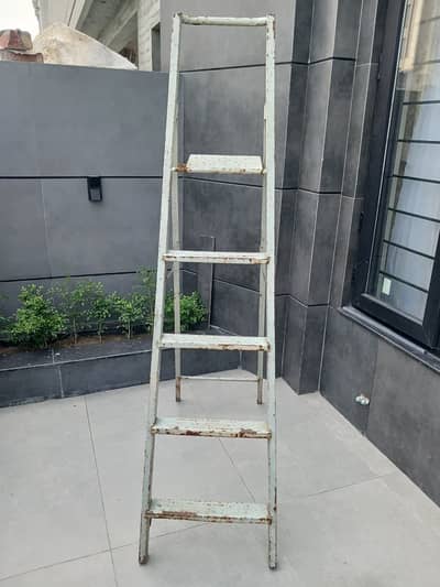 5 step foldable ladder for sale