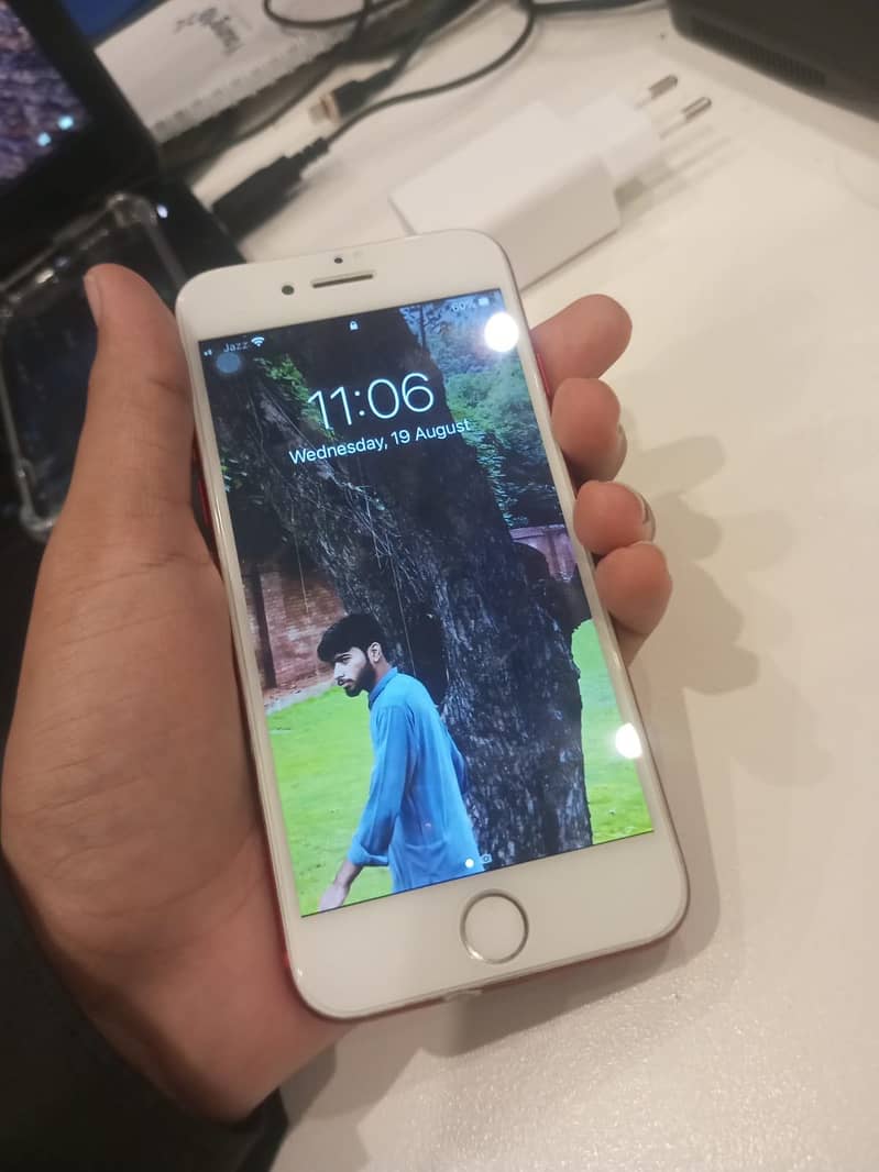 Apple iPhone 7 2